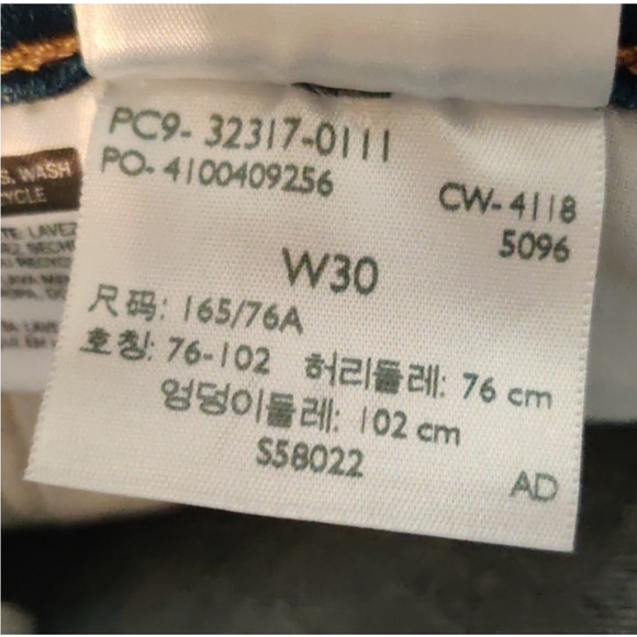 Levi's 501 Raw Hem High Rise Denim Shorts W30 EUC sz 30 - Picture 5 of 11